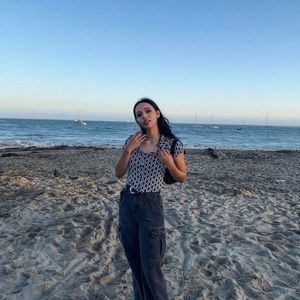 Meet your Posher, Cesia